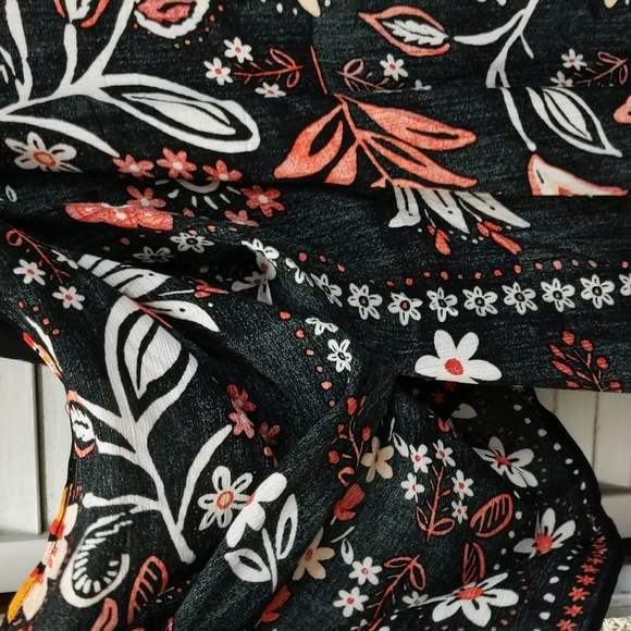 Easel Floral and Paisley Print Kimono - Picture 3 of 3